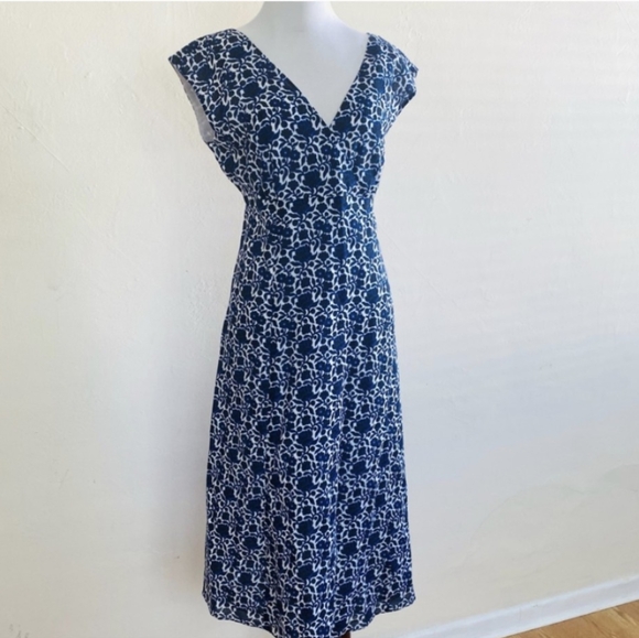 LIZ CLAIBORNE FLORAL MIDI DRESS BLUE V-NECK CROSSOVER COTTON SIZE 10 - Picture 9 of 11